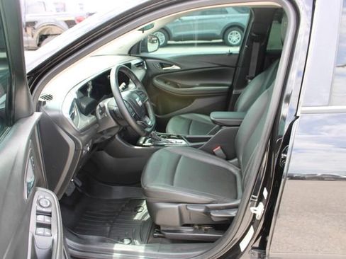 Used 2024 Buick Encore GX Sport Touring FWD image 14