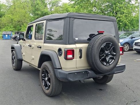 Used 2022 Jeep Wrangler Unlimited Sport AWD/4WD image 10