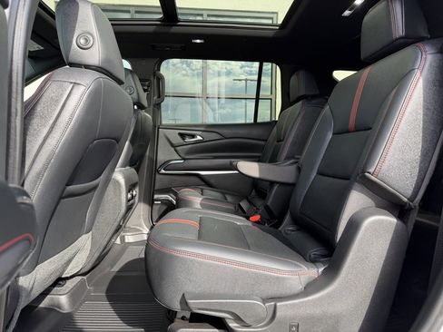 Used 2024 Chevrolet Traverse RS w/ LPO, Floor Liner Package image 24