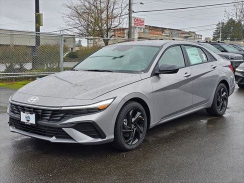 New 2026 Hyundai Elantra Sport FWD image 3