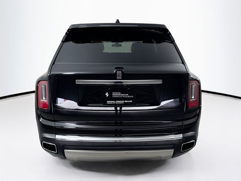 Used 2023 Rolls-Royce Cullinan image 6