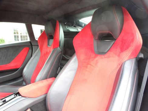 Used 2015 Lamborghini Huracan LP 610-4 image 13