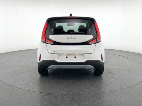 Used 2025 Kia Soul LX w/ LX Technology Package image 7
