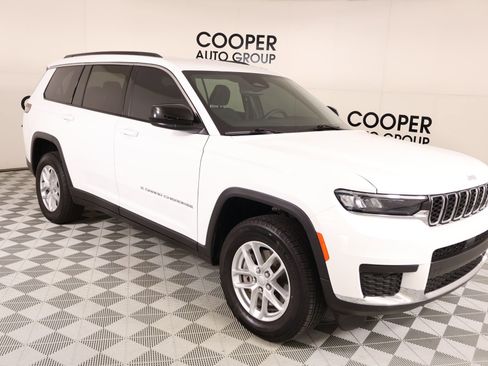 Used 2024 Jeep Grand Cherokee L Laredo RWD image 1