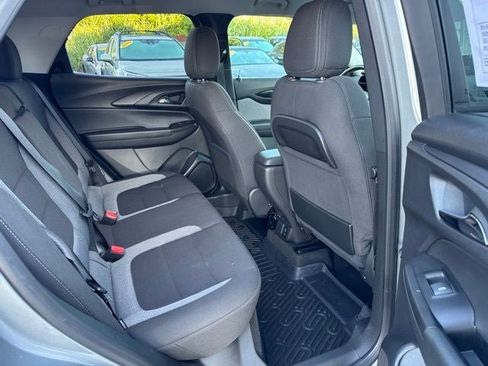 Used 2024 Chevrolet TrailBlazer LT w/ Convenience Package FWD image 23