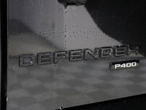 Used 2022 Land Rover Defender 110 X-Dynamic SE image 19