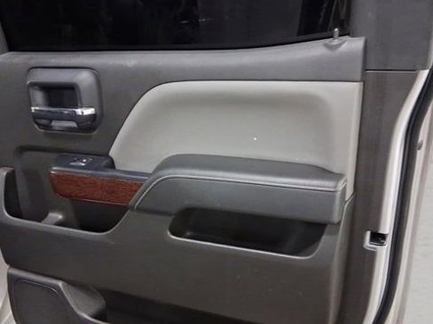 Used 2018 GMC Sierra 1500 SLT w/ SLT Premium Package image 17