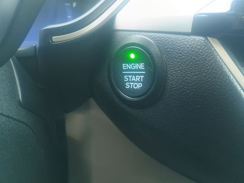 Used 2021 Ford Escape SEL w/ Technology Package image 27