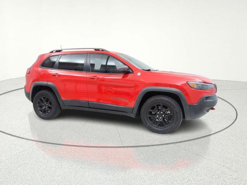 Used 2019 Jeep Cherokee Trailhawk w/ Cold Weather Group AWD/4WD image 10