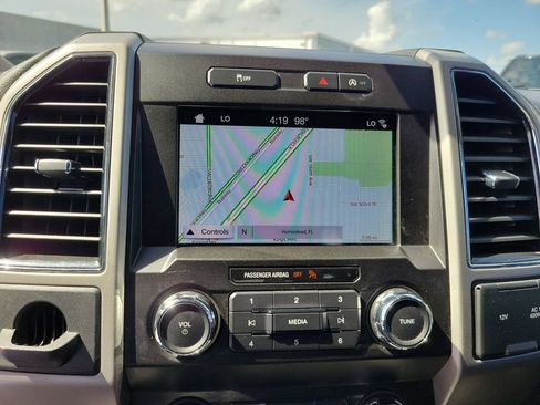 Used 2019 Ford F150 Lariat RWD image 27