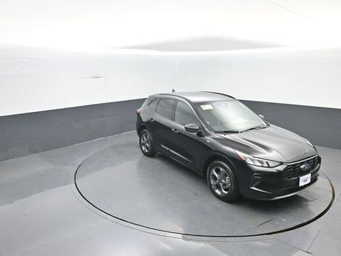 Used 2023 Ford Escape ST-Line AWD/4WD image 17