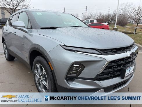 New 2026 Chevrolet Blazer LT w/ Convenience Package image 2