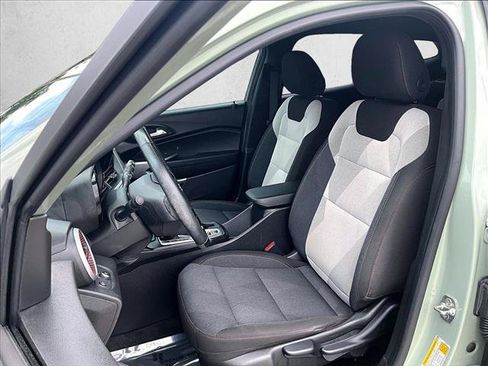 Used 2024 Chevrolet Trax RS w/ Driver Confidence Package FWD image 26
