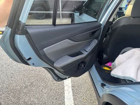 Used 2021 Subaru Crosstrek 2.5i Sport w/ Moonroof Package AWD/4WD image 17