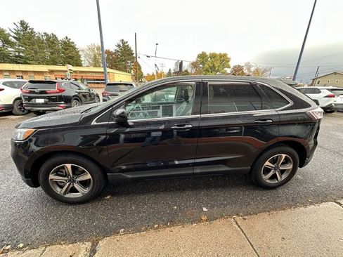 Used 2021 Ford Edge SEL w/ Convenience Package image 4