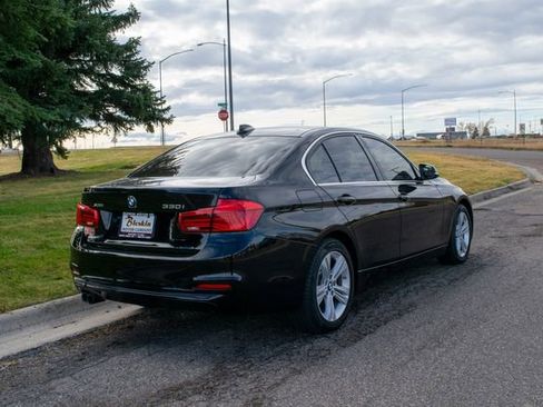 Used 2018 BMW 330i xDrive Sedan w/ Convenience Package image 6