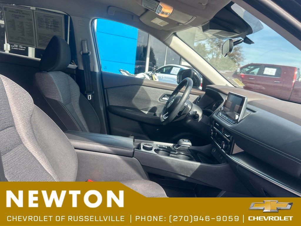 Used 2021 Nissan Rogue SV AWD/4WD image 22