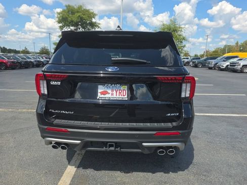 Certified 2025 Ford Explorer Platinum w/ Ultimate Package AWD/4WD image 7