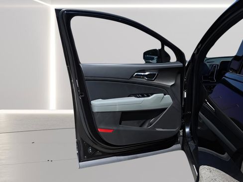 New 2025 Kia Sportage X-Line AWD/4WD image 11