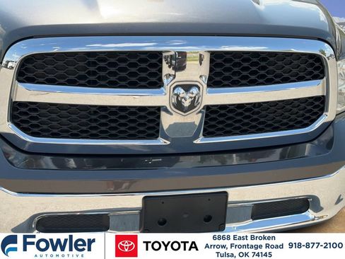 Used 2019 RAM 1500 Classic SLT AWD/4WD image 33
