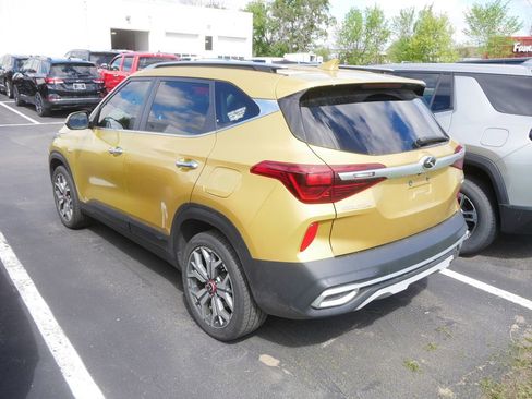 Used 2021 Kia Seltos SX w/ SX Sunroof Package AWD/4WD image 4