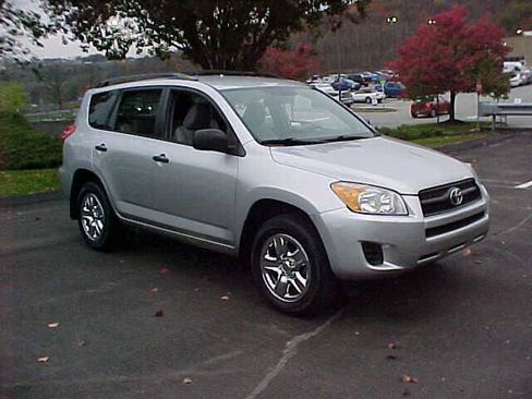 Used 2011 Toyota RAV4 4WD w/ Preferred Premium Pkg image 21