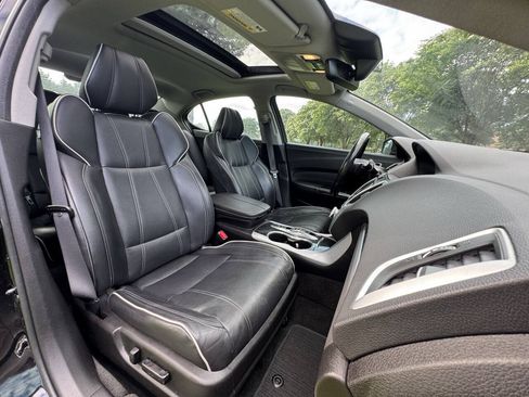 Used 2018 Acura TLX V6 w/ Technology Package FWD image 17