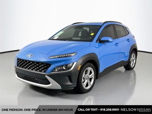 Used 2022 Hyundai Kona SEL w/ Convenience Package FWD image 1