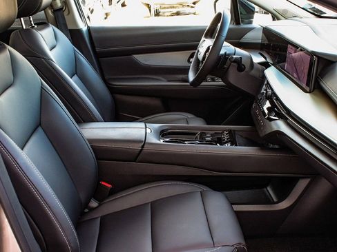 Used 2025 Nissan Murano SL w/ Cargo Package image 42