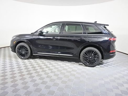 Used 2022 Lincoln Corsair Reserve AWD/4WD image 3