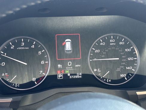 Used 2023 Subaru Ascent Touring AWD/4WD image 9