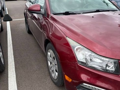 Used 2015 Chevrolet Cruze LT FWD image 1