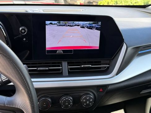 Used 2026 Chevrolet Trax LS FWD image 14