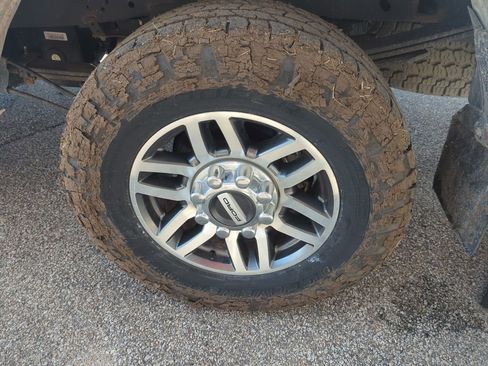 Used 2017 Ford F250 Lariat image 12