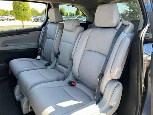 Used 2024 Honda Odyssey EX image 24