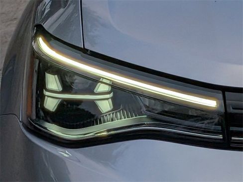 New 2026 Volkswagen Taos S image 9