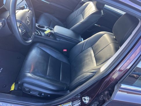 Used 2013 Toyota Avalon Limited image 12