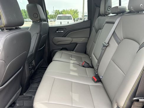 Used 2023 Chevrolet Colorado ZR2 w/ ZR2 Convenience Package III AWD/4WD image 6