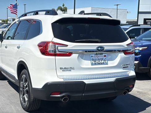 Certified 2025 Subaru Ascent Touring w/ Popular Package #2 AWD/4WD image 4