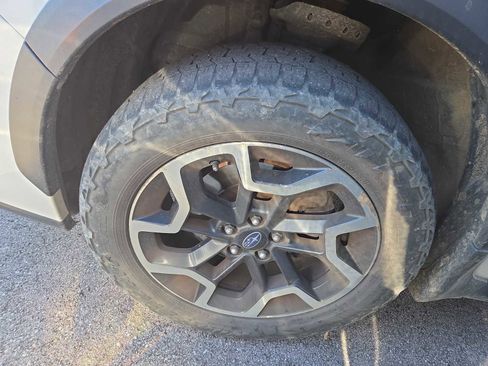 Used 2017 Subaru Crosstrek 2.0i Limited image 8