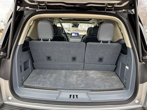 Used 2021 Lincoln Navigator Black Label w/ Special Edition Package image 6