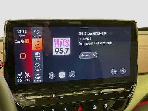 Used 2023 Volkswagen ID.4 Pro image 21