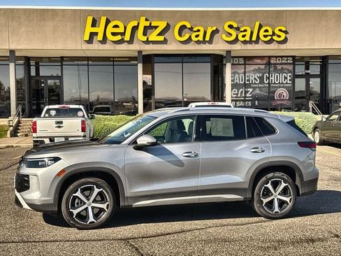 Used 2026 Volkswagen Tiguan SE AWD/4WD image 1