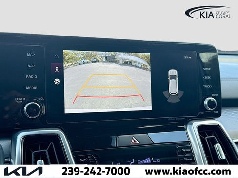 Certified 2023 Kia Sorento SX image 35
