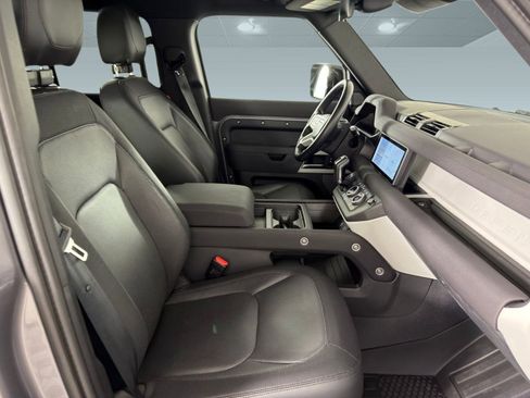 Used 2023 Land Rover Defender 110 X-Dynamic SE image 21