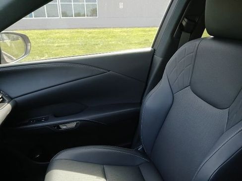 Used 2025 Lexus RX 350h w/ Convenience Package AWD/4WD image 11