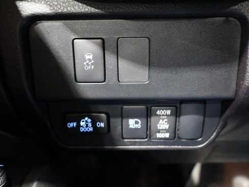 Used 2023 Toyota Tacoma TRD Sport image 31