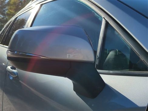 Used 2023 Toyota Corolla Cross LE image 11