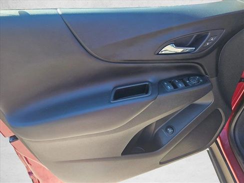Used 2019 Chevrolet Equinox LT image 10
