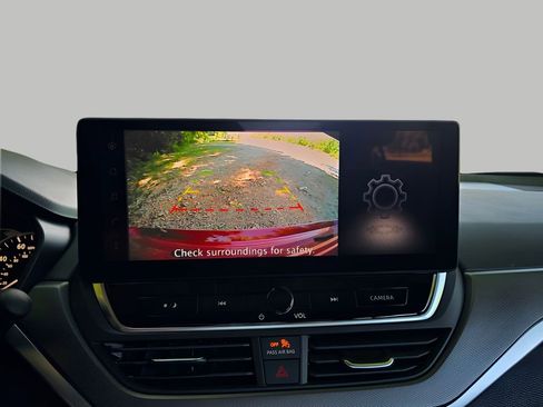 New 2026 Nissan Altima 2.5 SR FWD image 21